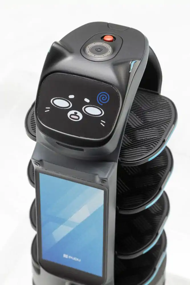 Pudu Robotics Bellabot Black Ver. Műanyag modell készlet 11 cm   termékfotó