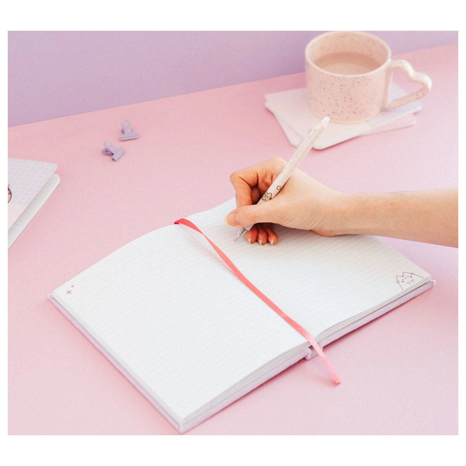 Pusheen Moments A5 plüss jegyzetfüzet termékfotó