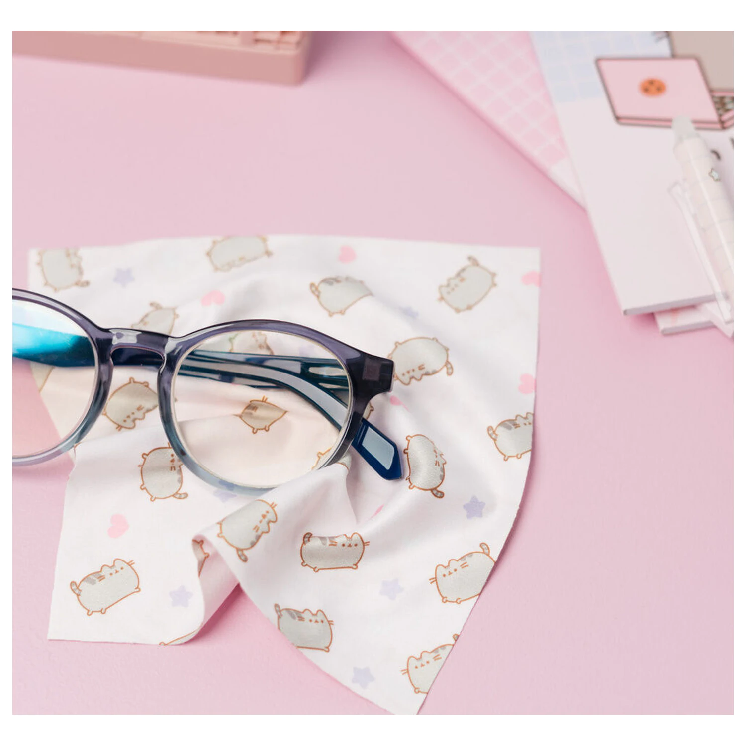 Pusheen szemüvegtok termékfotó