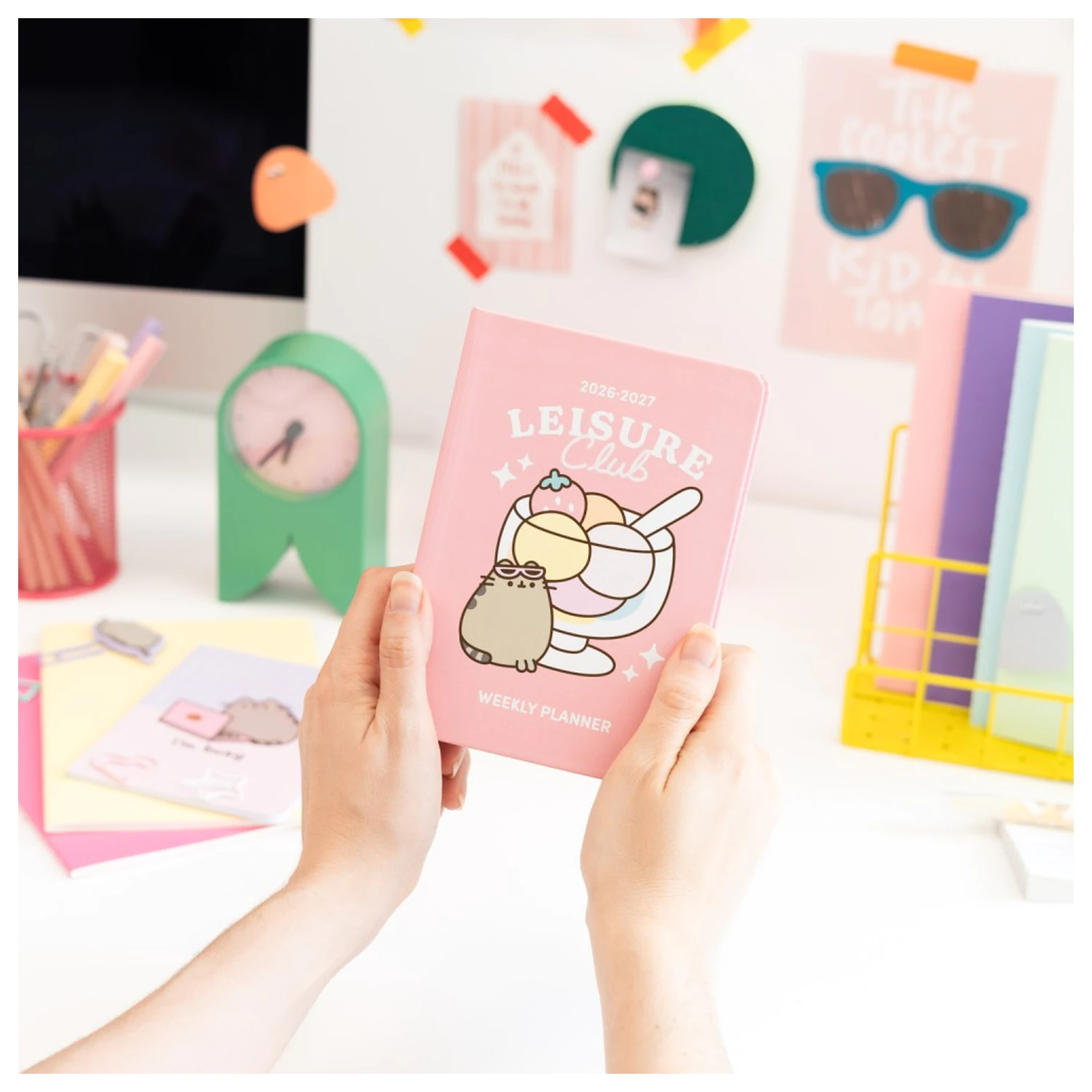 Pusheen Tropical Vacation 2026/27 A6 Angol nyelvű határidőnapló  termékfotó