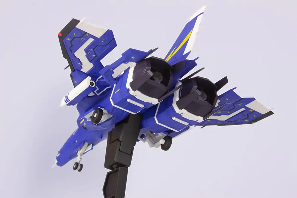 Raiden V Director´s Cut 1/100 FT-00004A Azuma 2P Color Ver. Műanyag modell készlet 18 cm termékfotó