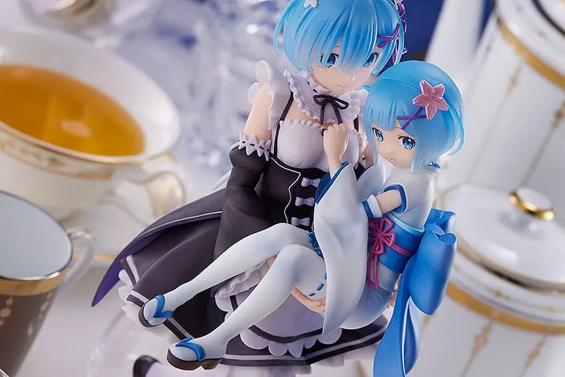 Re:Zero Starting Life in Another World 1/7 Rem &amp; Childhood Rem PVC szobor figura 23 cm termékfotó