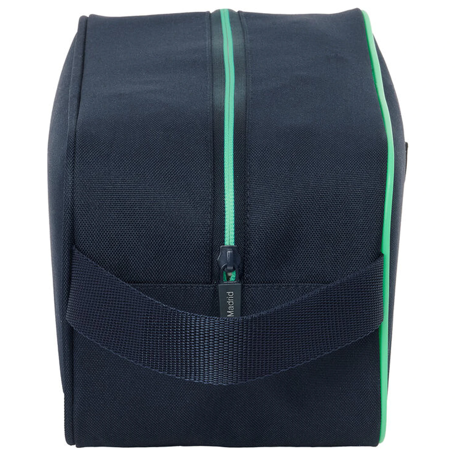 Real Madrid 2 Equipment 25/26 neszesszer táska termékfotó