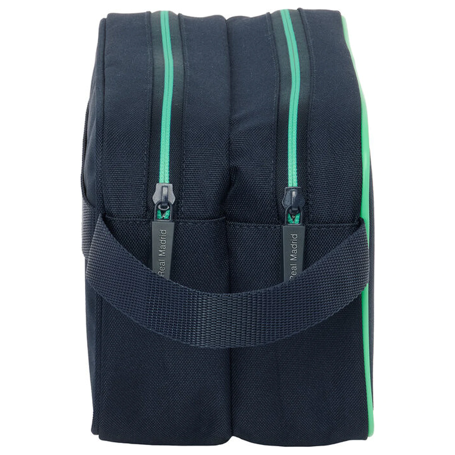 Real Madrid 2 Equipment 25/26 neszeszer táska termékfotó