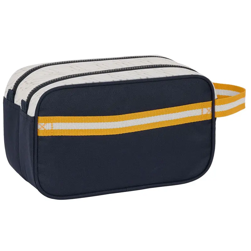 Real Madrid neszeszer táska termékfotó