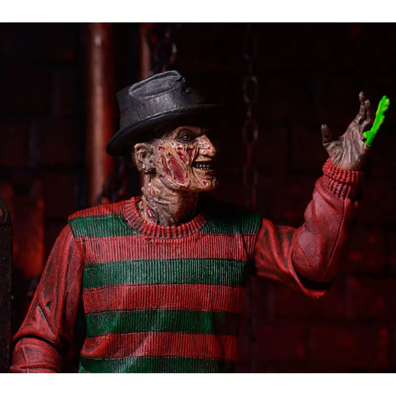 Rémálom az Elm utcában 30. évfordulós Ultimate Freddy Krueger 18cm termékfotó