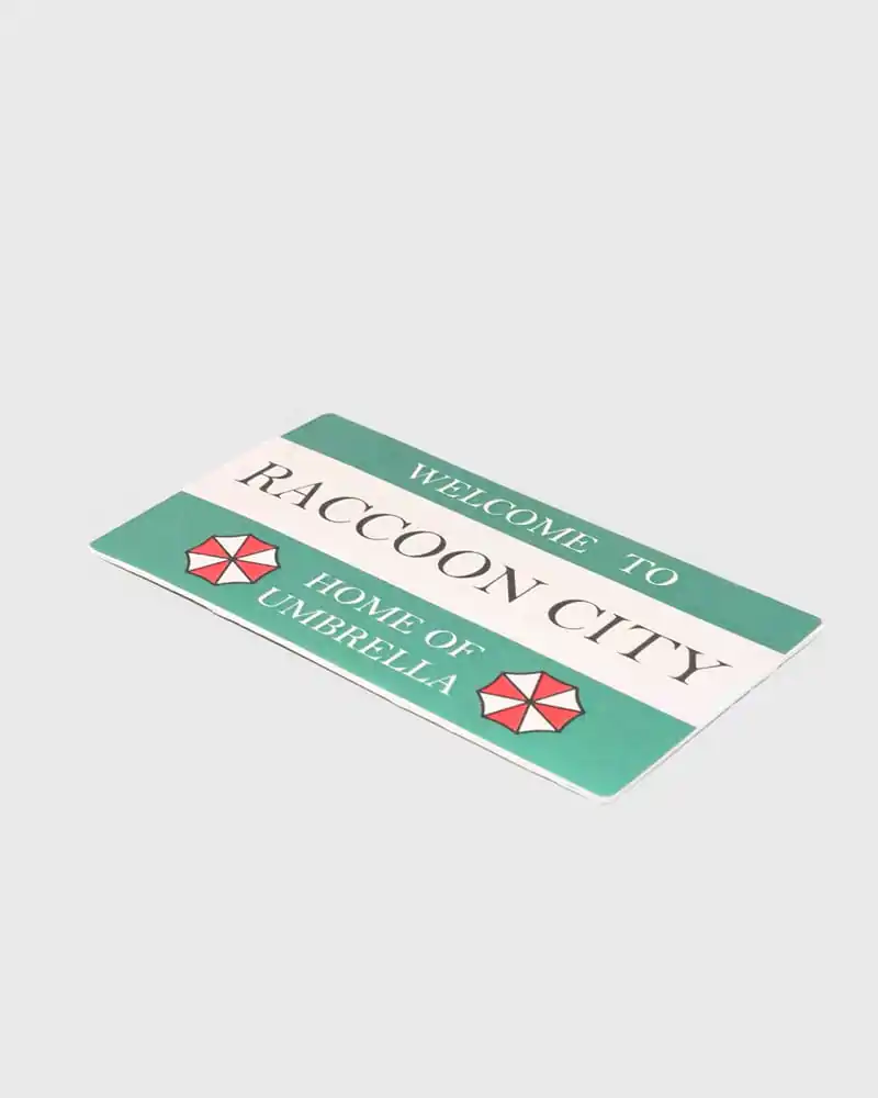 Resident Evil Mr. Racoon plüss figura 30 cm termékfotó