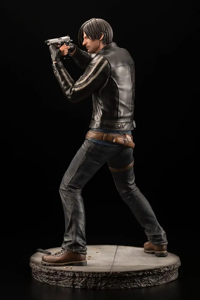 Resident Evil: Vendetta 1/6 Leon S. Kennedy szobor figura 29 cm termékfotó