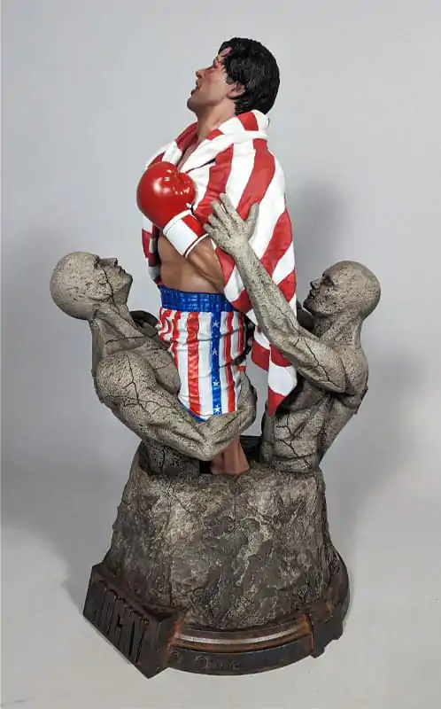 Rocky IV 1/4 Rocky Balboa szobor figura 48 cm termékfotó