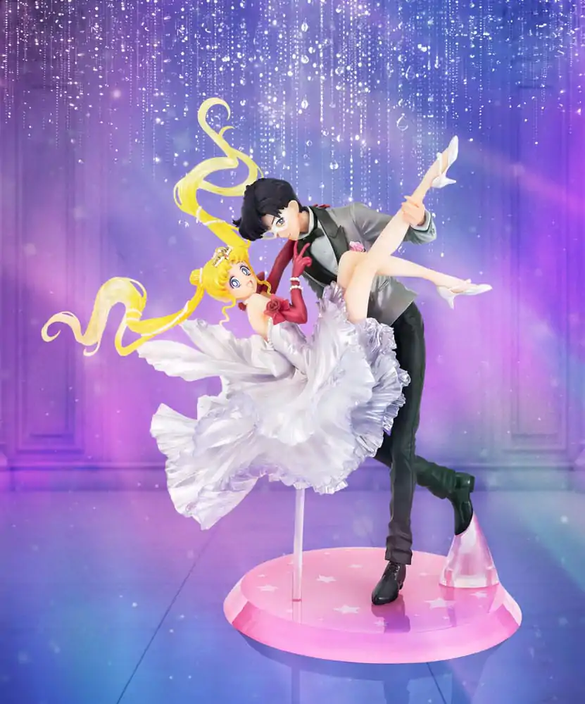 Sailor Moon FiguartsZERO Chouette Usagi &amp; Tuxedo Mask Moonlight Glow Edition PVC szobor figura 24 cm termékfotó