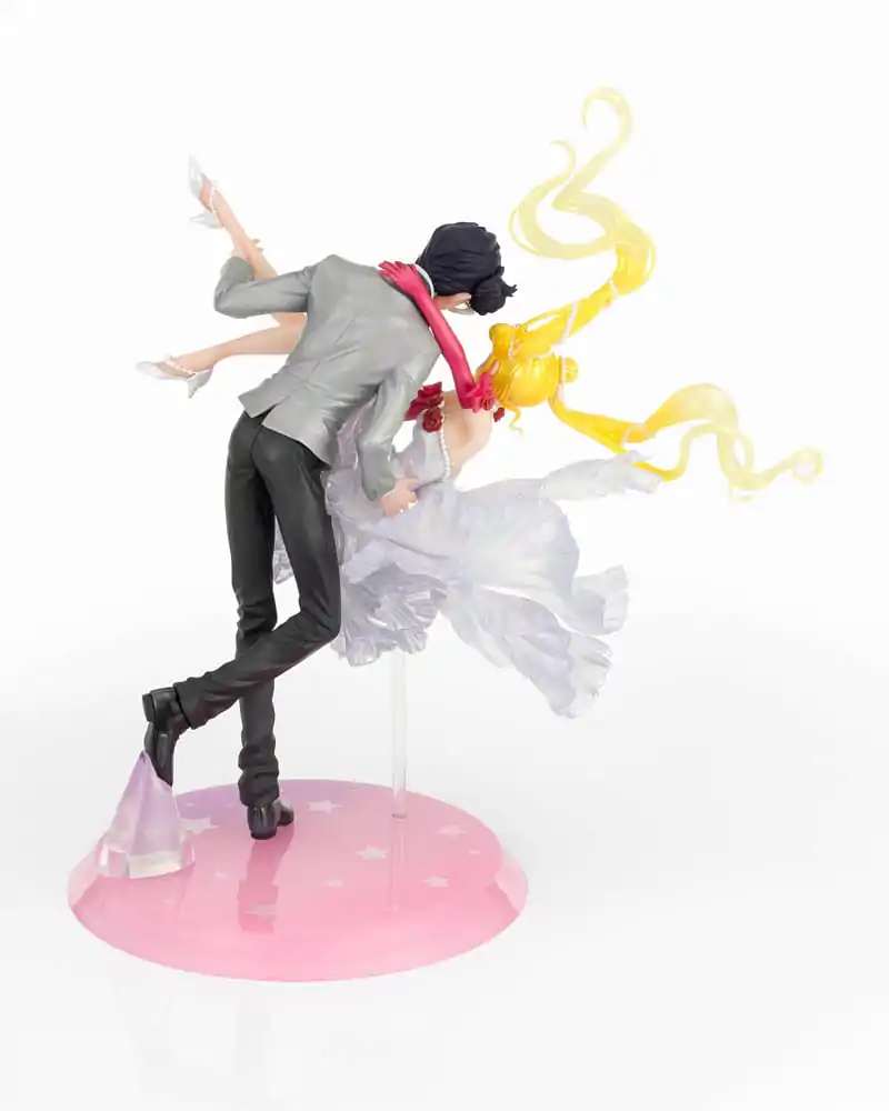 Sailor Moon FiguartsZERO Chouette Usagi &amp; Tuxedo Mask Moonlight Glow Edition PVC szobor figura 24 cm termékfotó