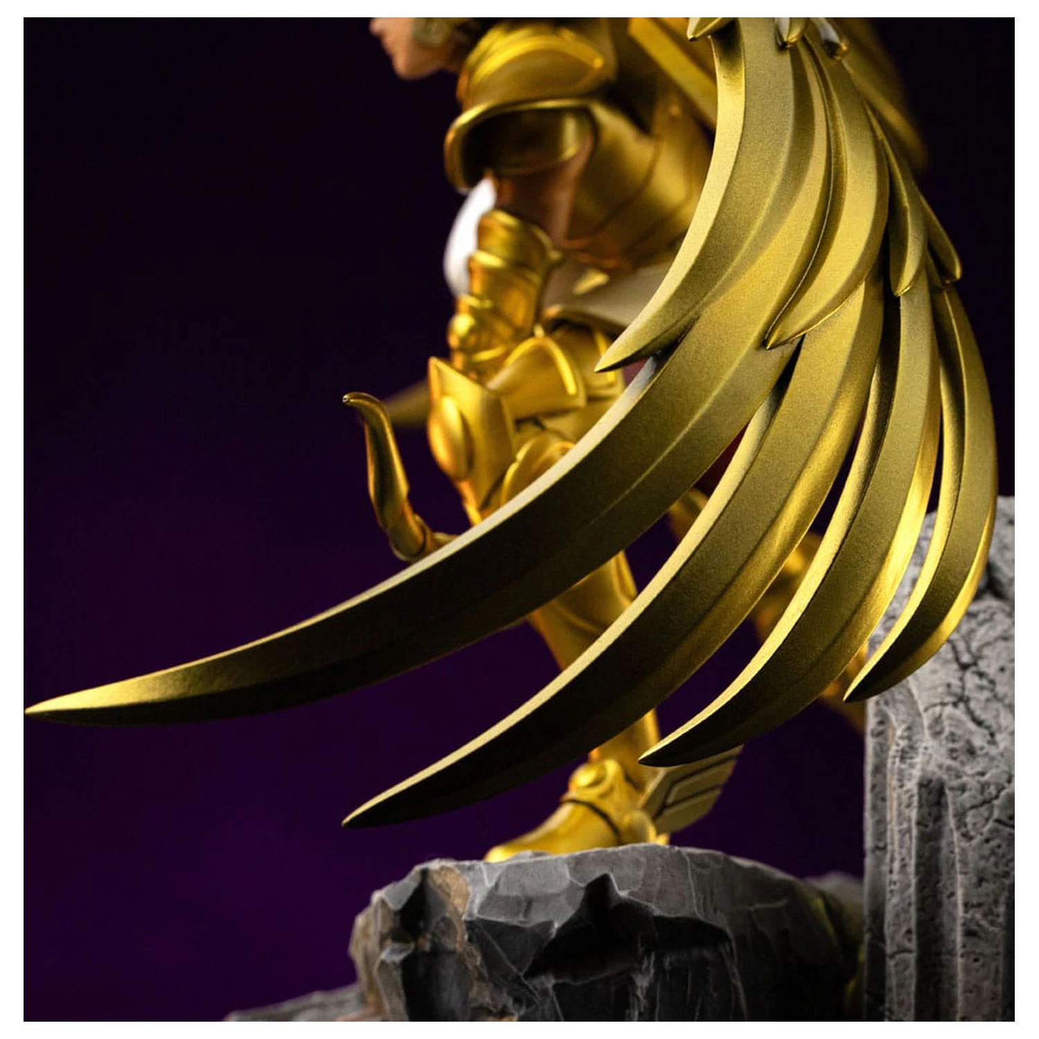 Saint Seiya Art Scale 1/10 Sagittarius Aiolos szobor figura 21 cm  termékfotó