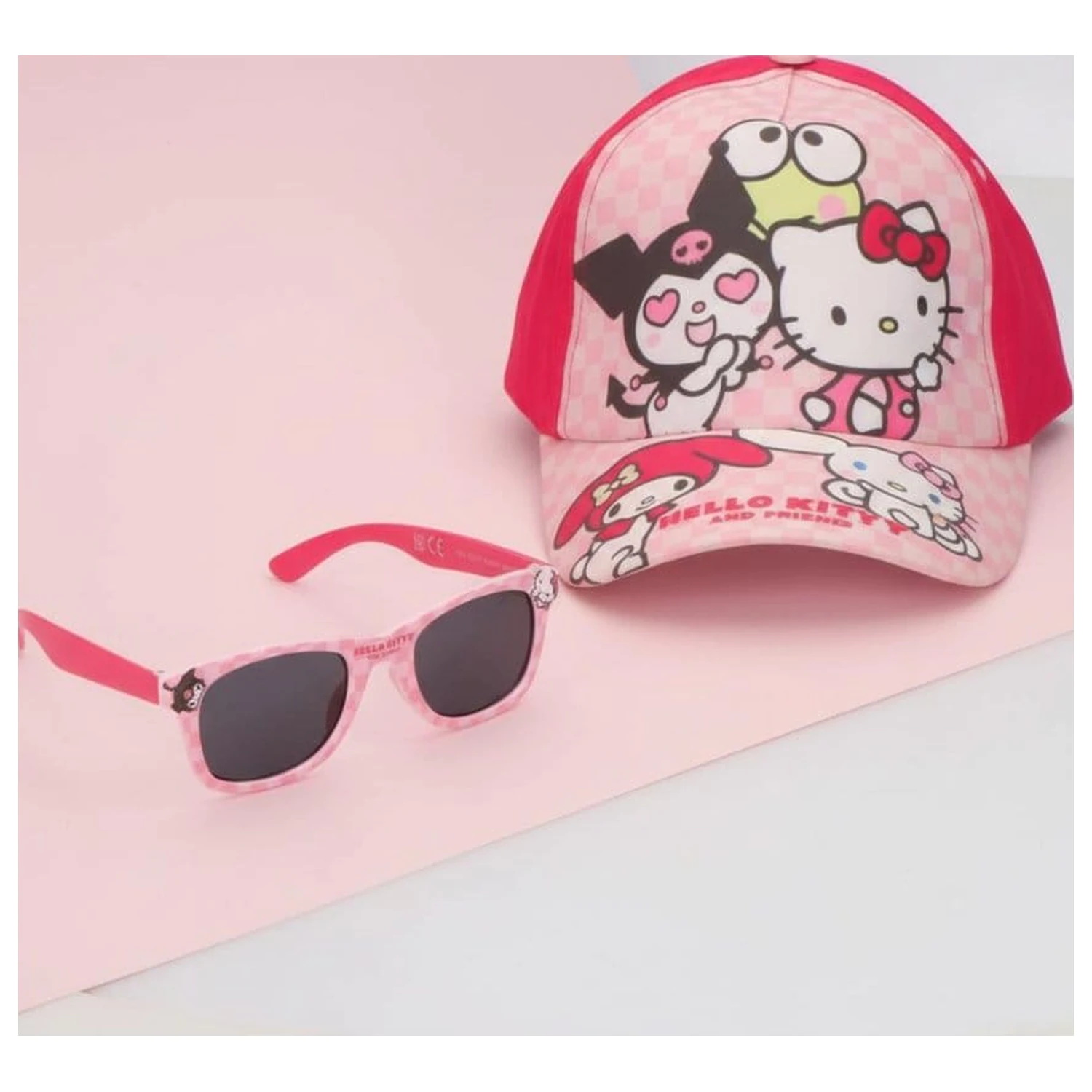 Sanrio Hello Kitty B sapka és napszemüveg csomag 53 cm termékfotó