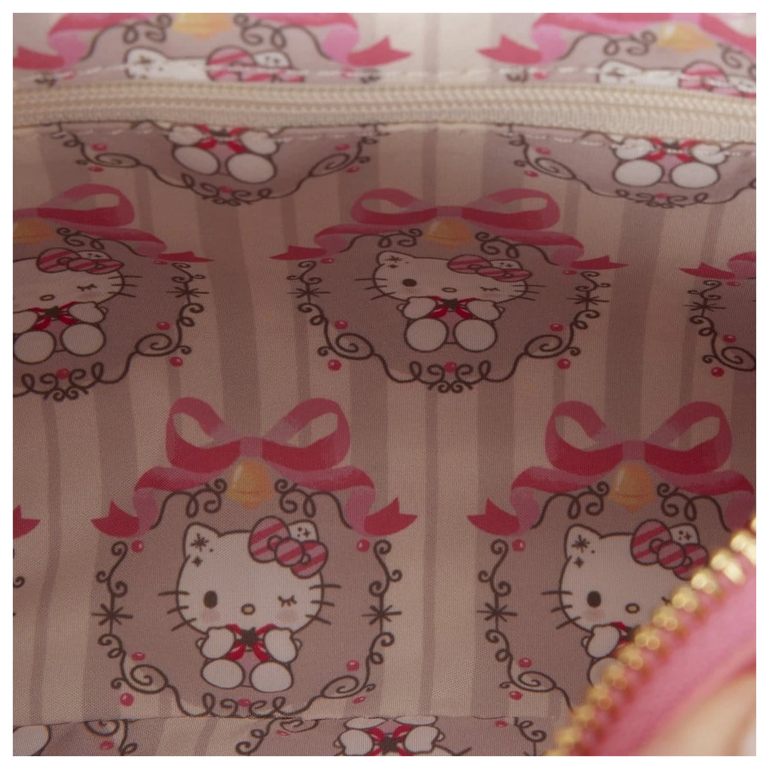 Sanrio Hello Kitty Quilted keresztpántos táska  termékfotó