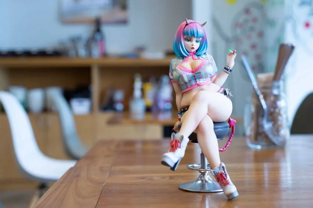 Sculptor Original Katie Moon's Trick or Treat by Yoshiki Fujimoto PVC szobor figura 19 cm termékfotó