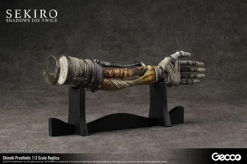 Sekiro: Shadows Die Twice 1/2 Shinobi Prosthetic replika 32 cm termékfotó