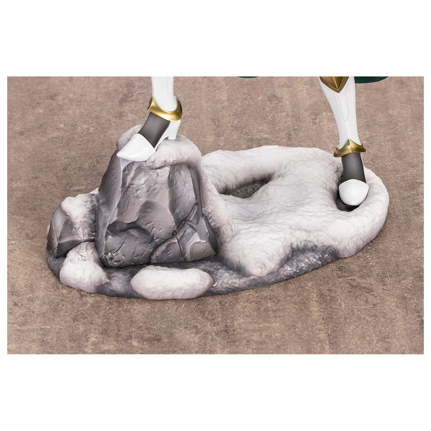 Sentenced to Be a Hero 1/7 Patausche Kivia PVC figura 27 cm termékfotó