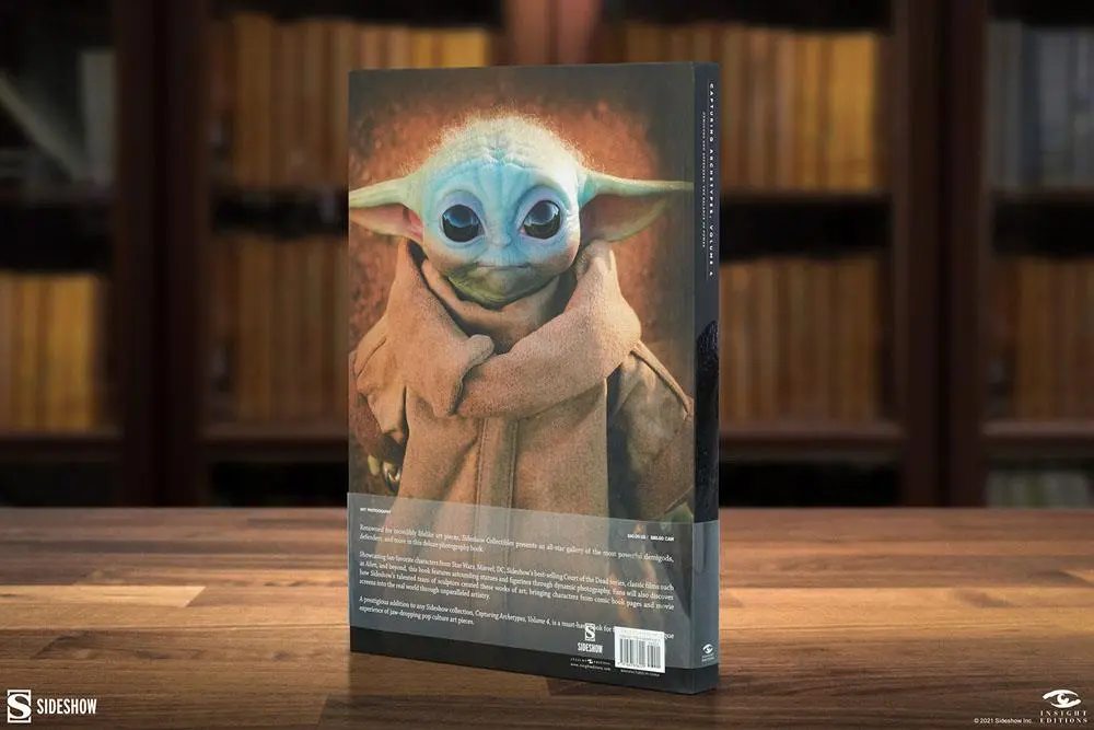 Sideshow Collectibles Book Capturing Archetypes Vol. 4 Demigods and Defenders The Balance of Power termékfotó