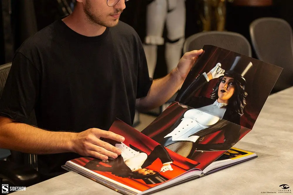 Sideshow Collectibles Book Capturing Archetypes Vol. 4 Demigods and Defenders The Balance of Power termékfotó