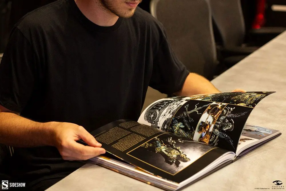 Sideshow Collectibles Book Capturing Archetypes Vol. 4 Demigods and Defenders The Balance of Power termékfotó