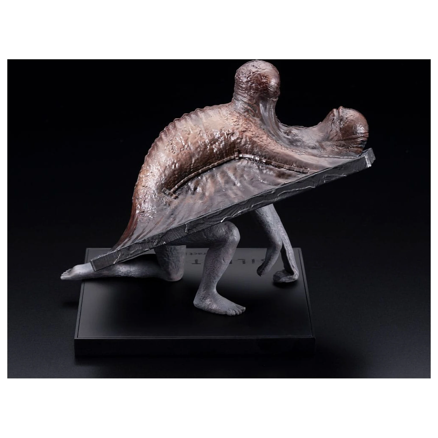 Silent Hill 2 Oshi Works Abstract Daddy szobor figura 15 cm      termékfotó