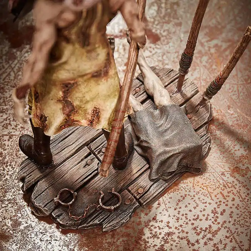 Silent Hill Red Pyramid Thing PVC szobor figura 30 cm termékfotó