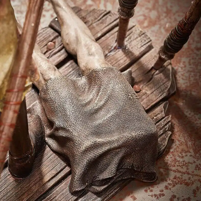 Silent Hill Red Pyramid Thing PVC szobor figura 30 cm termékfotó