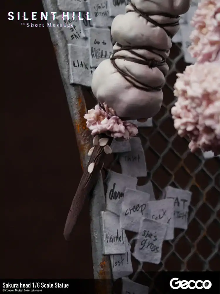 Silent Hill: The Short Message 1/6 Sakura head szobor figura 41 cm termékfotó