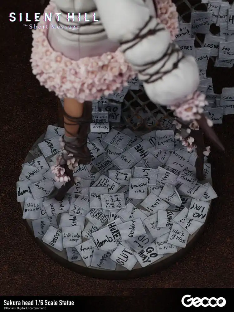 Silent Hill: The Short Message 1/6 Sakura head szobor figura 41 cm termékfotó