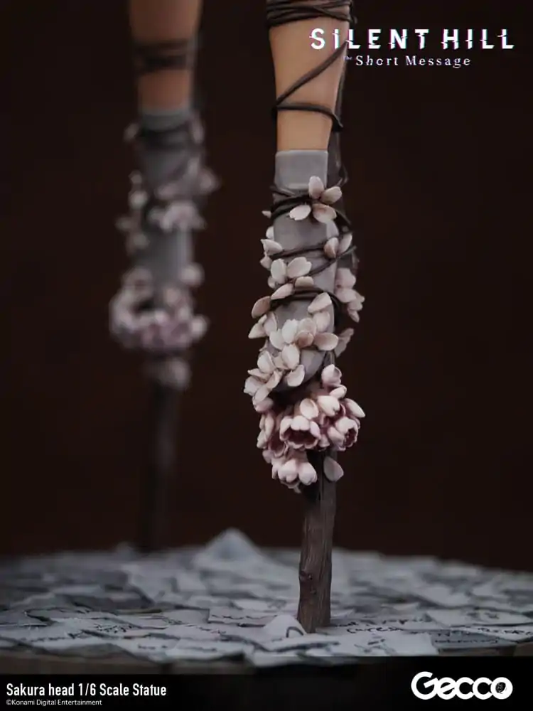 Silent Hill: The Short Message 1/6 Sakura head szobor figura 41 cm termékfotó