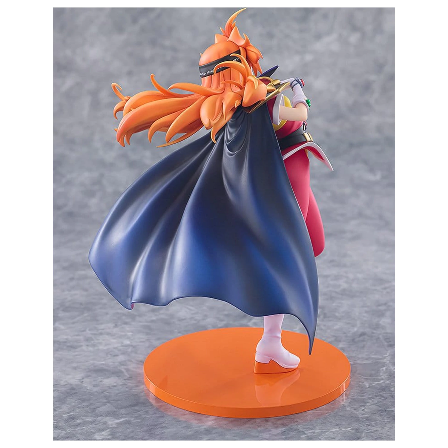 Slayers Lina Inverse Light Novel PVC figura 16 cm termékfotó