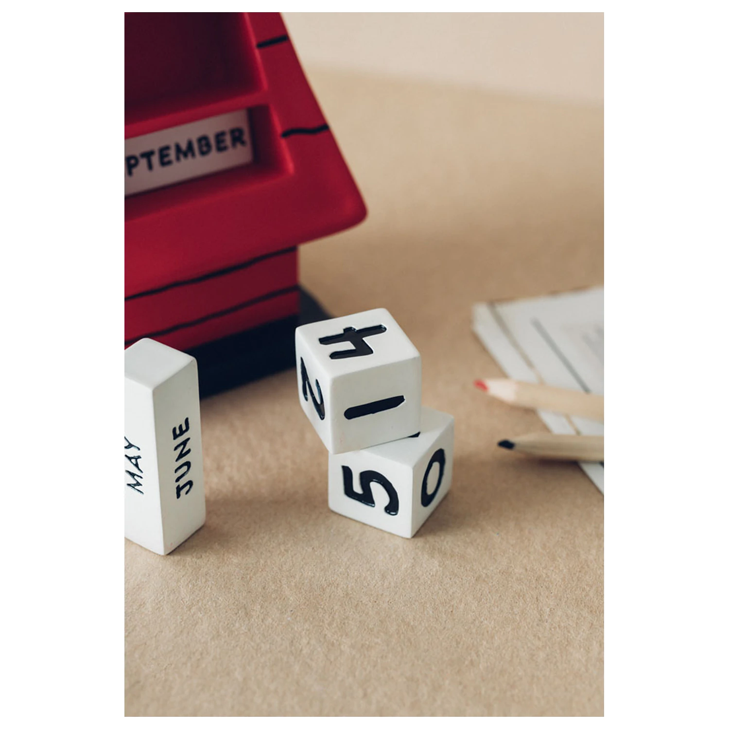 Snoopy Doghouse 3D öröknaptár naptár termékfotó