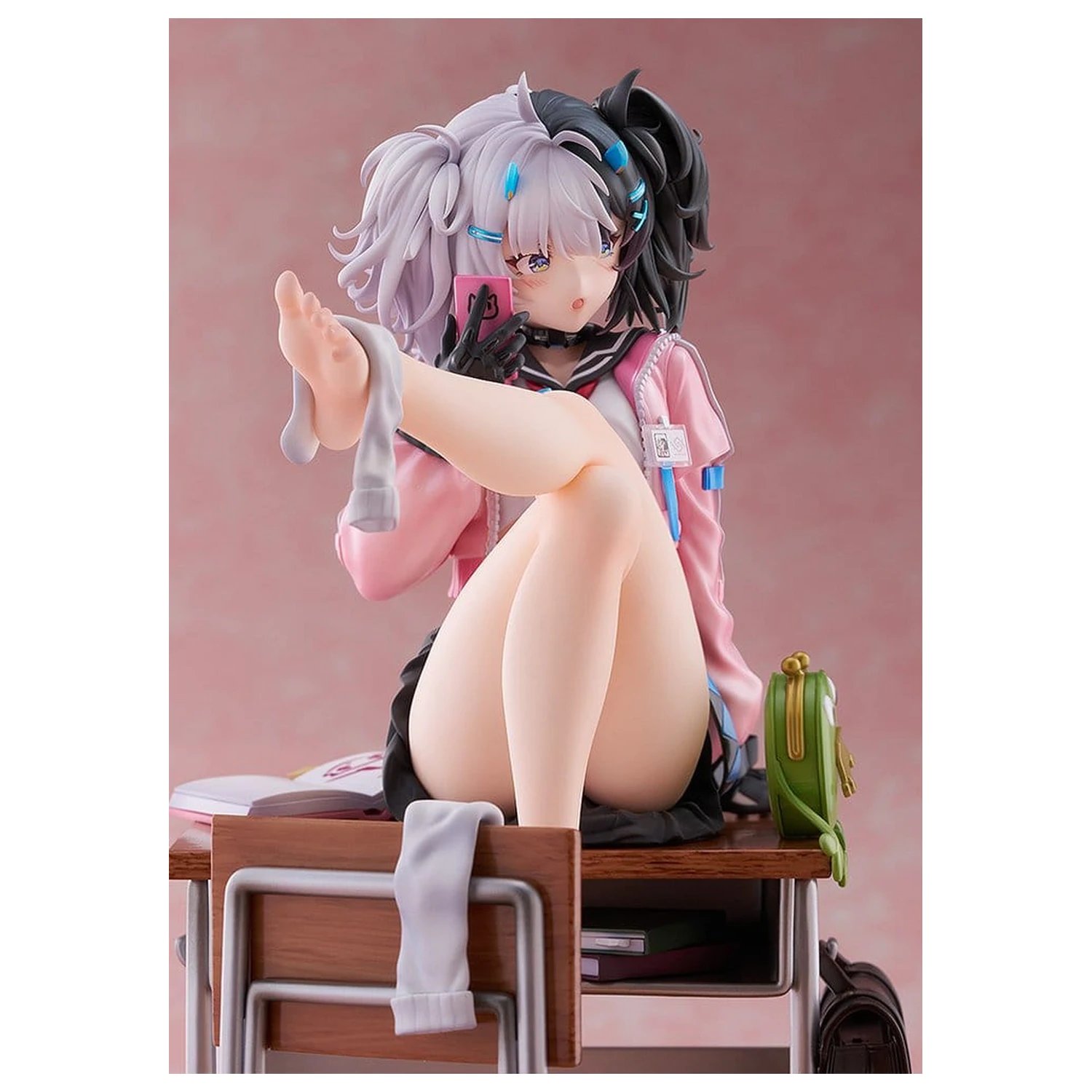 Snowbreak: Containment Zone 1/7 Eatchel - The Cub [Overdue Radiance] PVC figura 23 cm termékfotó