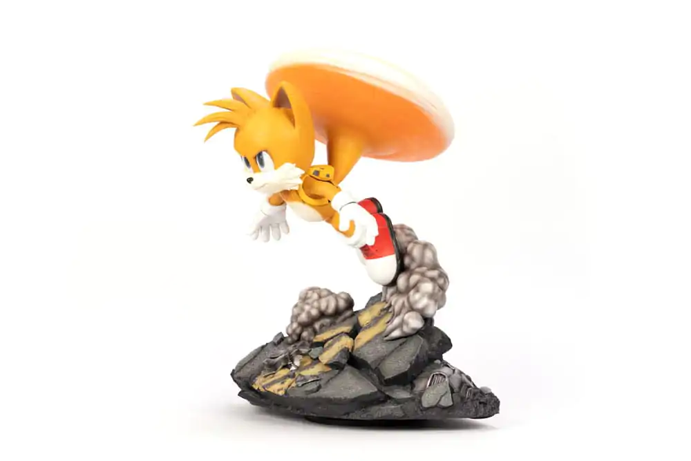 Sonic the Hedgehog 2 Tails Standoff szobor figura 32 cm termékfotó