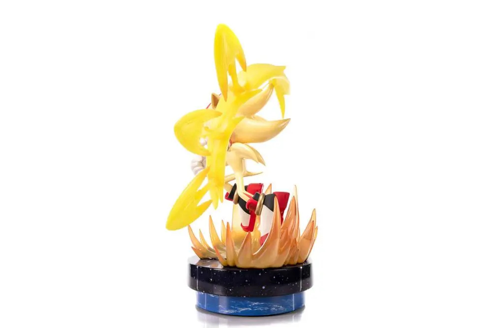 Sonic the Hedgehog Super Shadow szobor figura 50 cm termékfotó