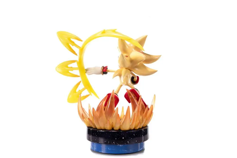 Sonic the Hedgehog Super Shadow szobor figura 50 cm termékfotó