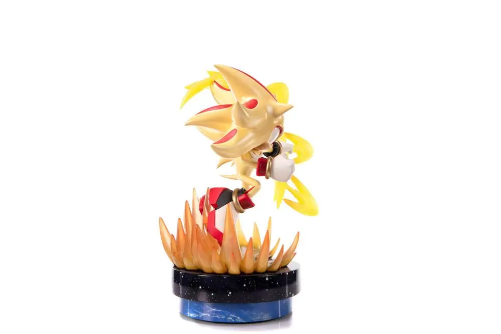 Sonic the Hedgehog Super Shadow szobor figura 50 cm termékfotó