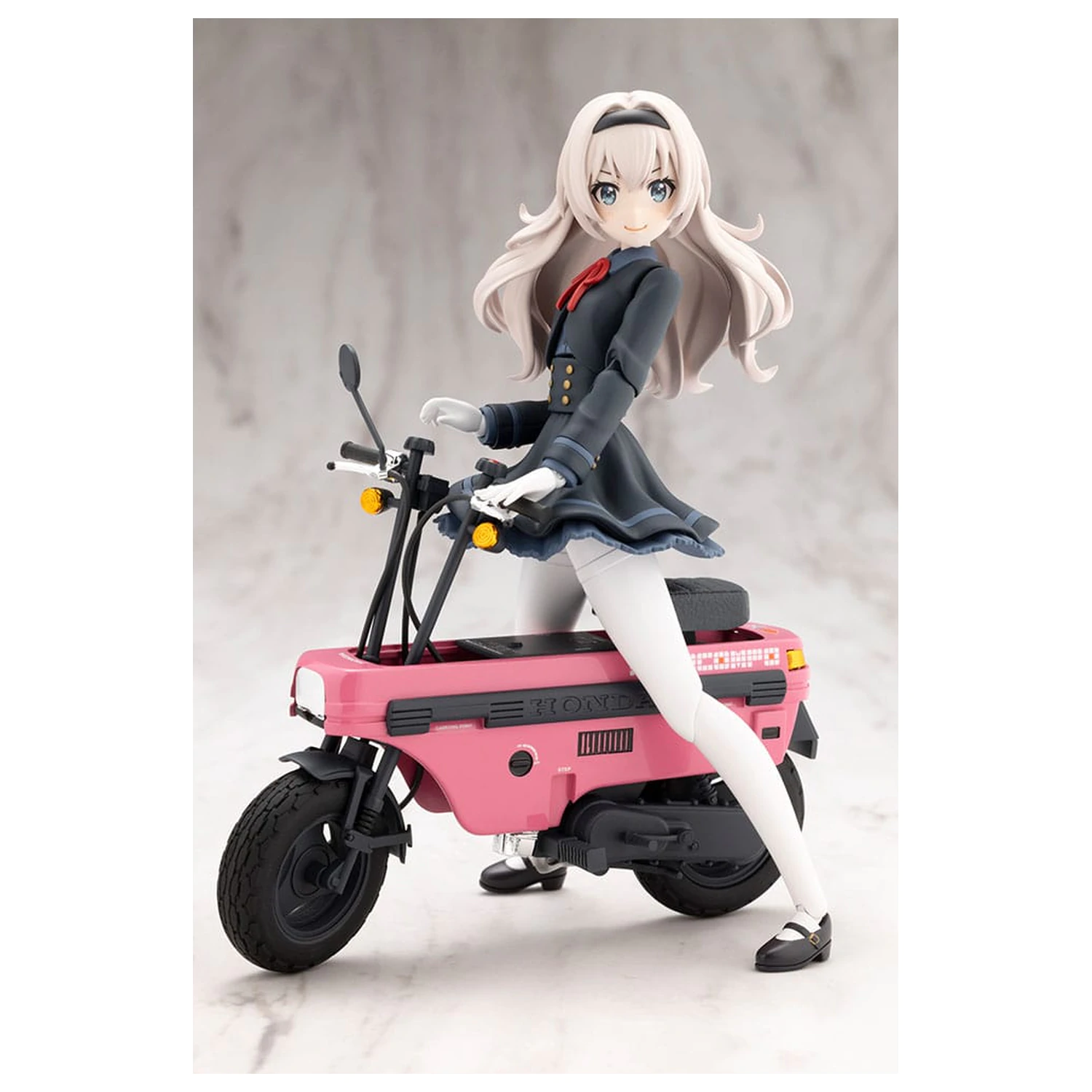 Sousai Shojo Teien 1/10 Emma Koishikawa Nocturne with Honda AB12 Motocompo Műanyag modell készlet 14 cm    termékfotó