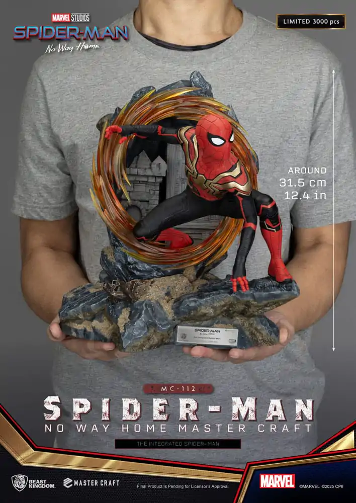 Spider-Man: No Way Home Master Craft The Integrated Spider-Man szobor figura 31 cm termékfotó