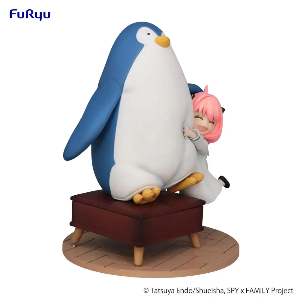 Spy x Family Exceed Creative Anya Forger with Penguin PVC szobor figura 19 cm termékfotó