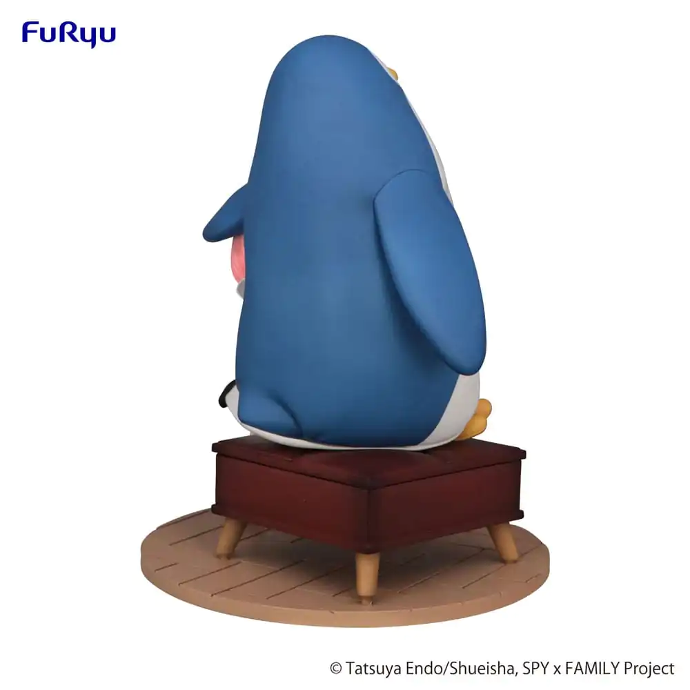 Spy x Family Exceed Creative Anya Forger with Penguin PVC szobor figura 19 cm termékfotó