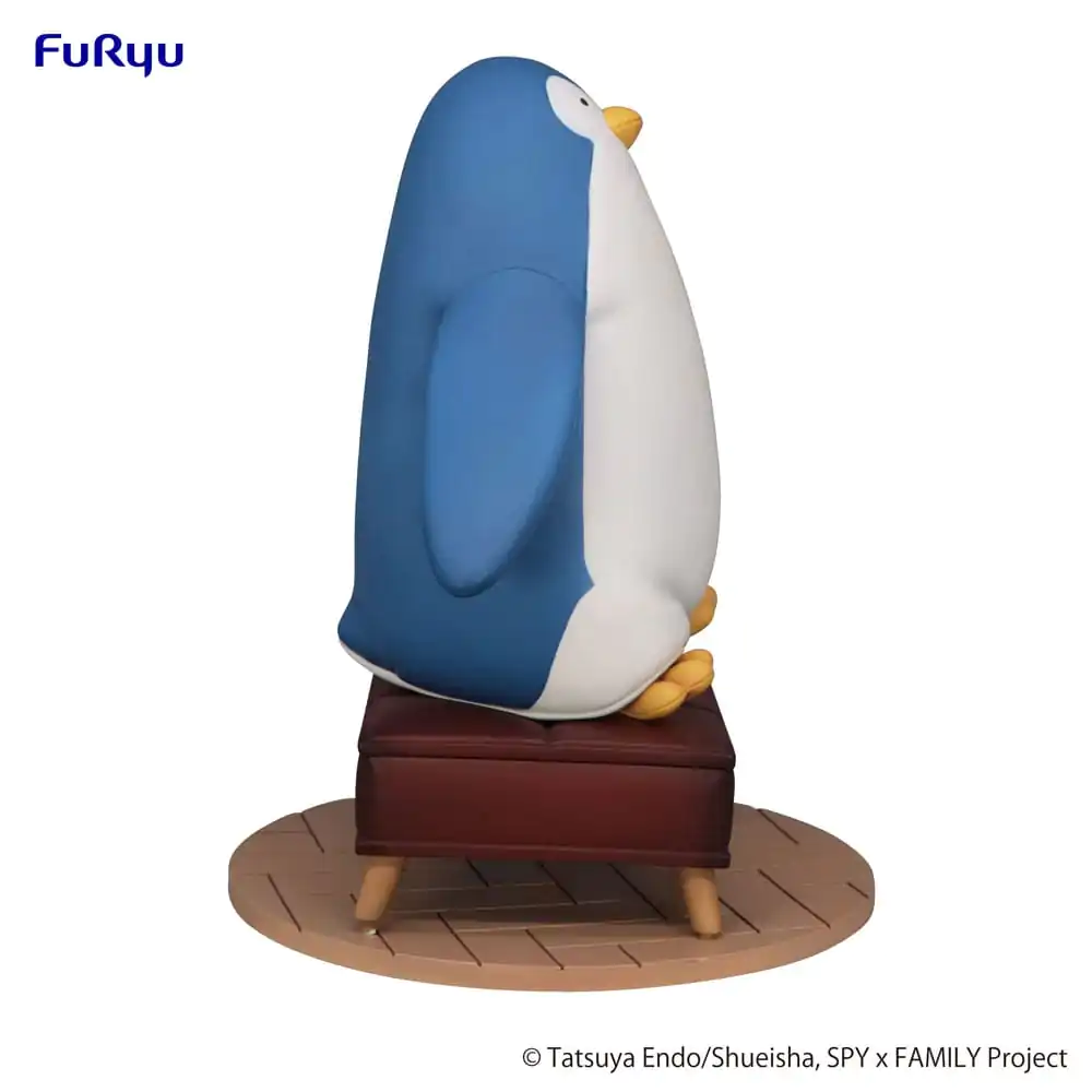 Spy x Family Exceed Creative Anya Forger with Penguin PVC szobor figura 19 cm termékfotó
