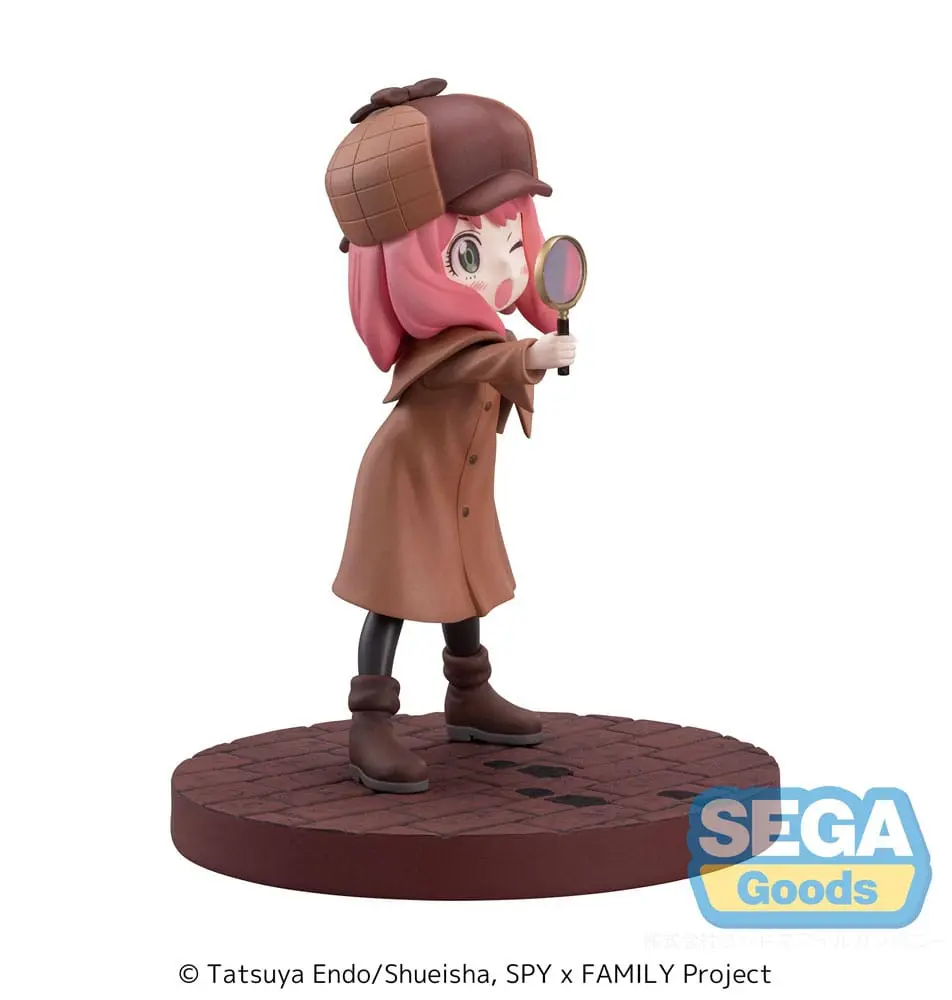 Spy x Family Luminasta Anya Forger Playing Detective PVC szobor figura 12 cm termékfotó