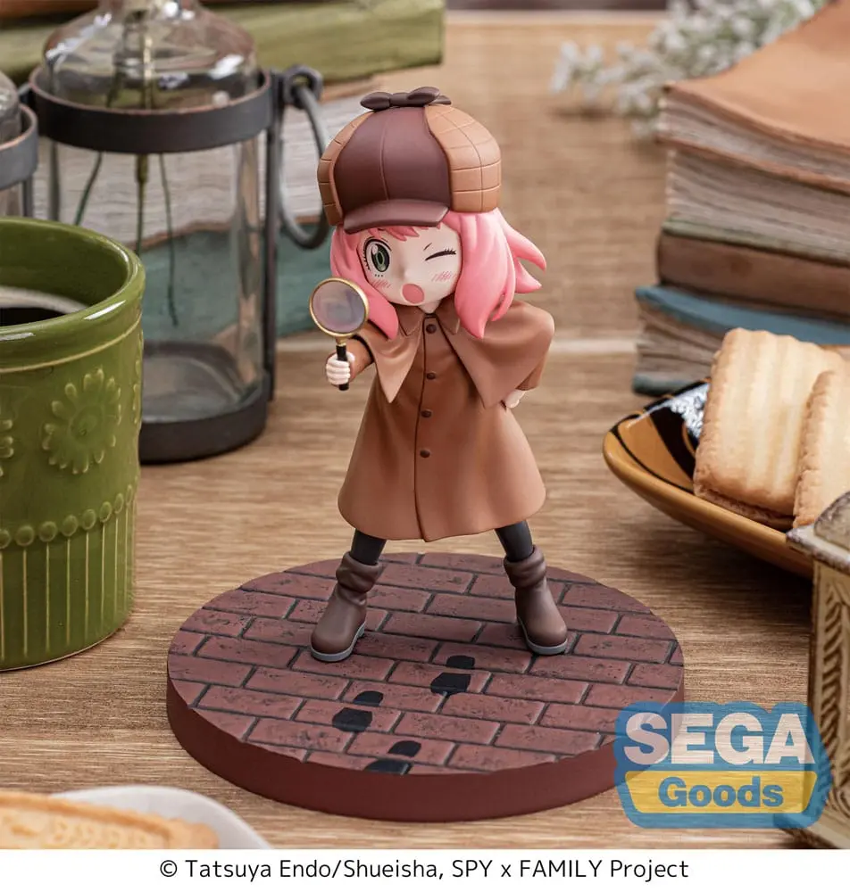Spy x Family Luminasta Anya Forger Playing Detective PVC szobor figura 12 cm termékfotó