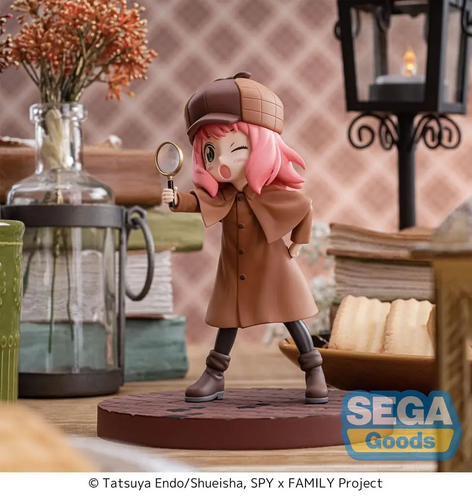 Spy x Family Luminasta Anya Forger Playing Detective PVC szobor figura 12 cm termékfotó