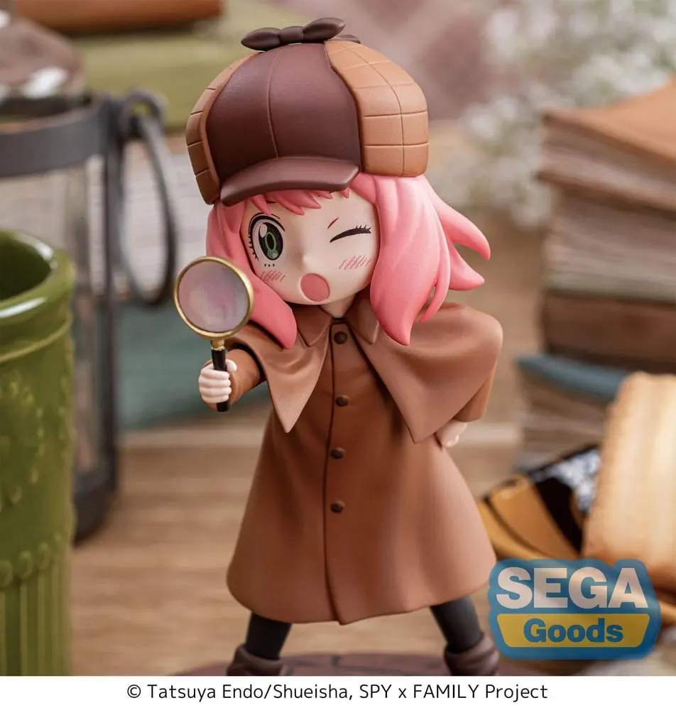 Spy x Family Luminasta Anya Forger Playing Detective PVC szobor figura 12 cm termékfotó