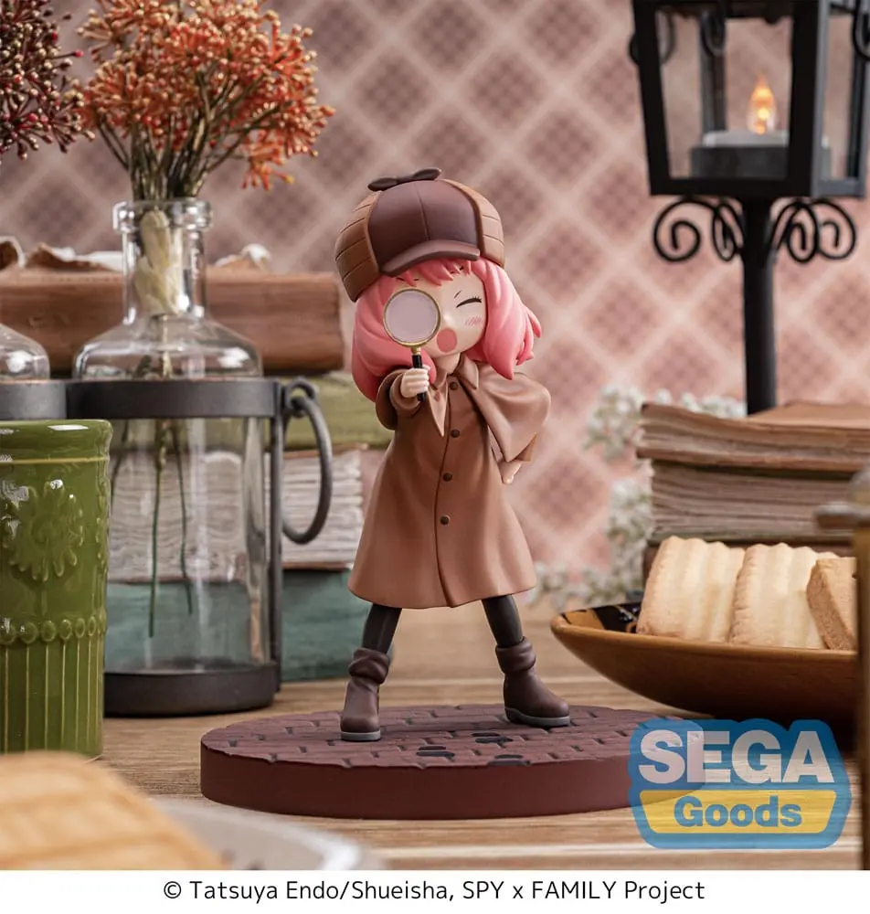 Spy x Family Luminasta Anya Forger Playing Detective PVC szobor figura 12 cm termékfotó