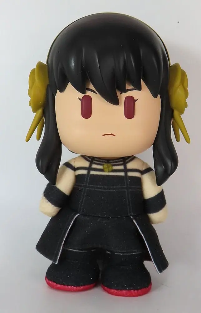 Spy x Family FigureKey Yor Forger Cool Movable plüss figura 11 cm termékfotó