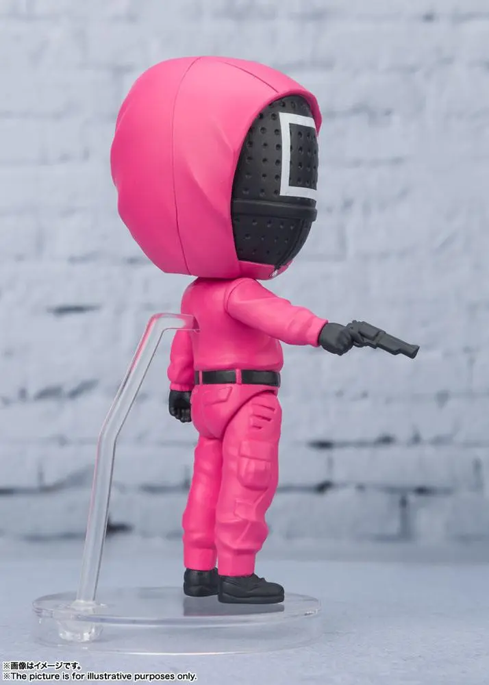 Squid Game Figuarts mini akciófigura Masked Manager 9 cm termékfotó