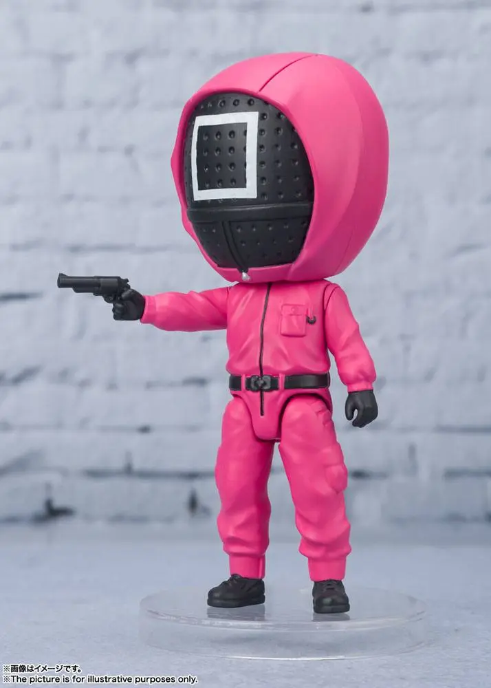 Squid Game Figuarts mini akciófigura Masked Manager 9 cm termékfotó